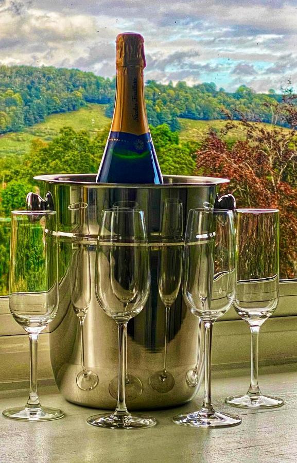 Ranmore Rise Retreat In The Surrey Hills ดอร์กิง ภายนอก รูปภาพ